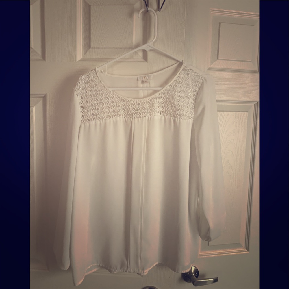 White blouse- cute!